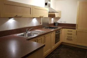 Lovely 2-bedroom flat with free parking